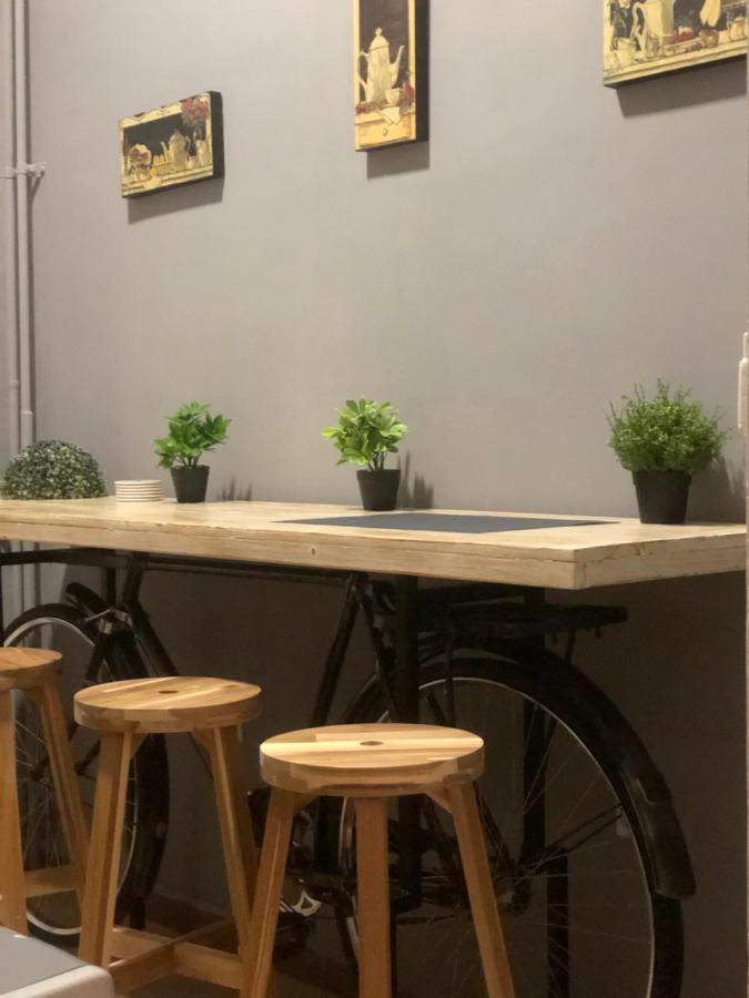 Hostel Sova Novi Sad Bagian luar foto