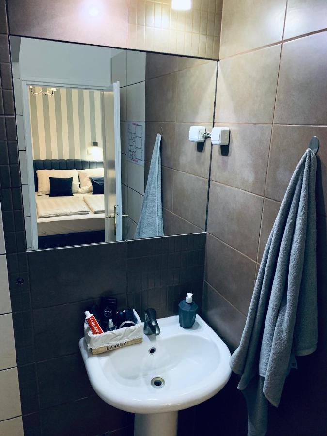 Hostel Sova Novi Sad Bagian luar foto