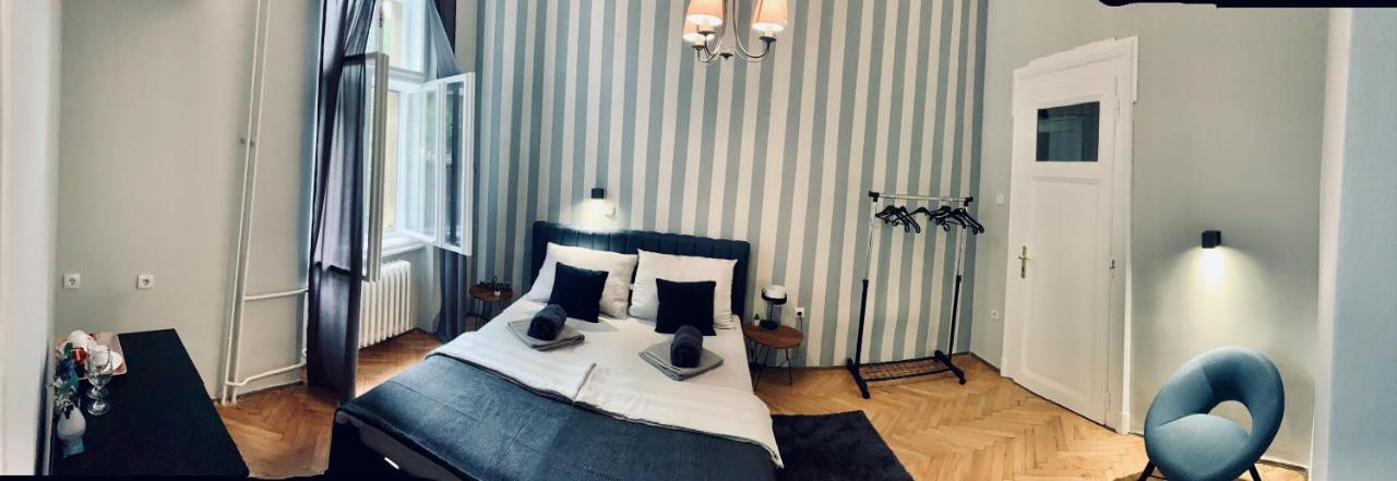 Hostel Sova Novi Sad Bagian luar foto